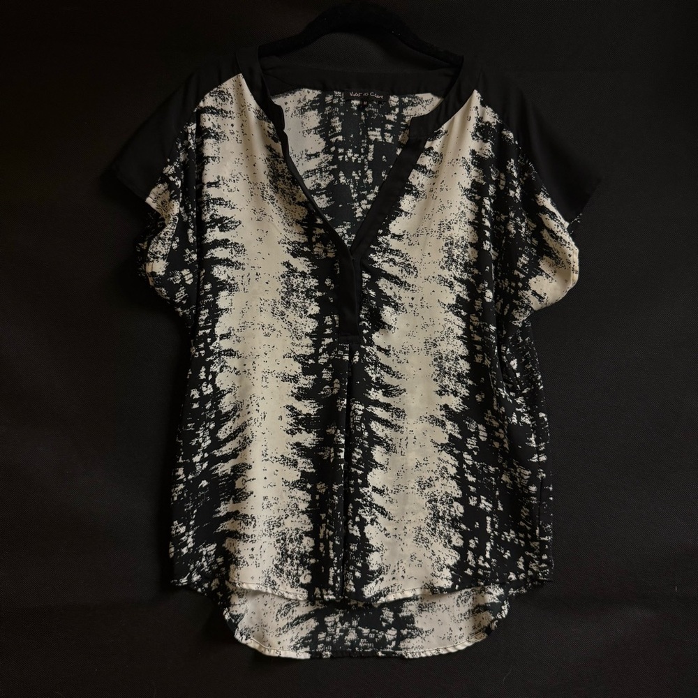 Chic Black and White Blouse